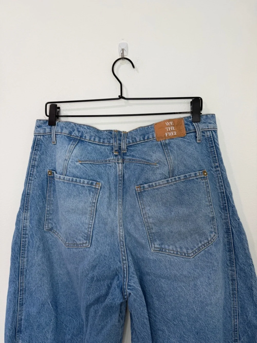 We The Free Good Luck Mid-Rise Barrel Jeans Ultra Light Beam 31 - Picture 5 of 8
